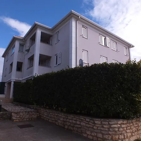 Violetta Appartement *
