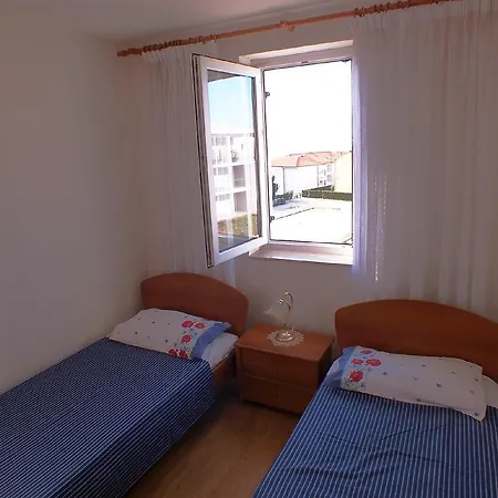 Violetta Appartement *